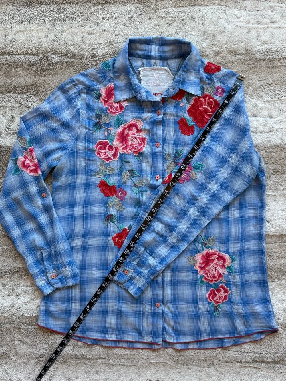 Johnny Was Embroidered Check Relaxed Button Down Shirt Size M - Picture 5 of 10